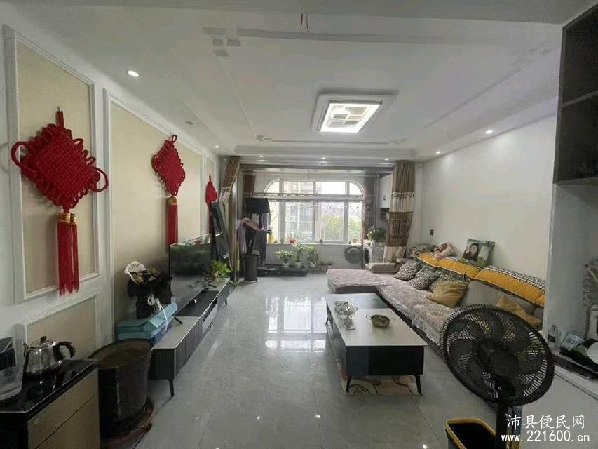 卢卡庄园小三室 精品房源带车位储藏室 只要60出头的价格买洋房