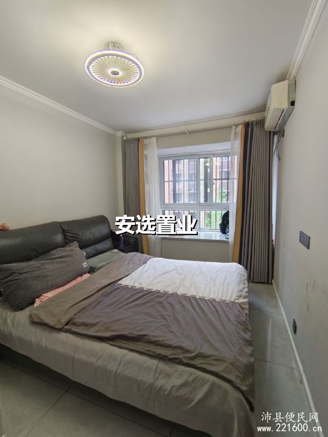 电梯洋房一梯两户，大三室双卫，婚房装修