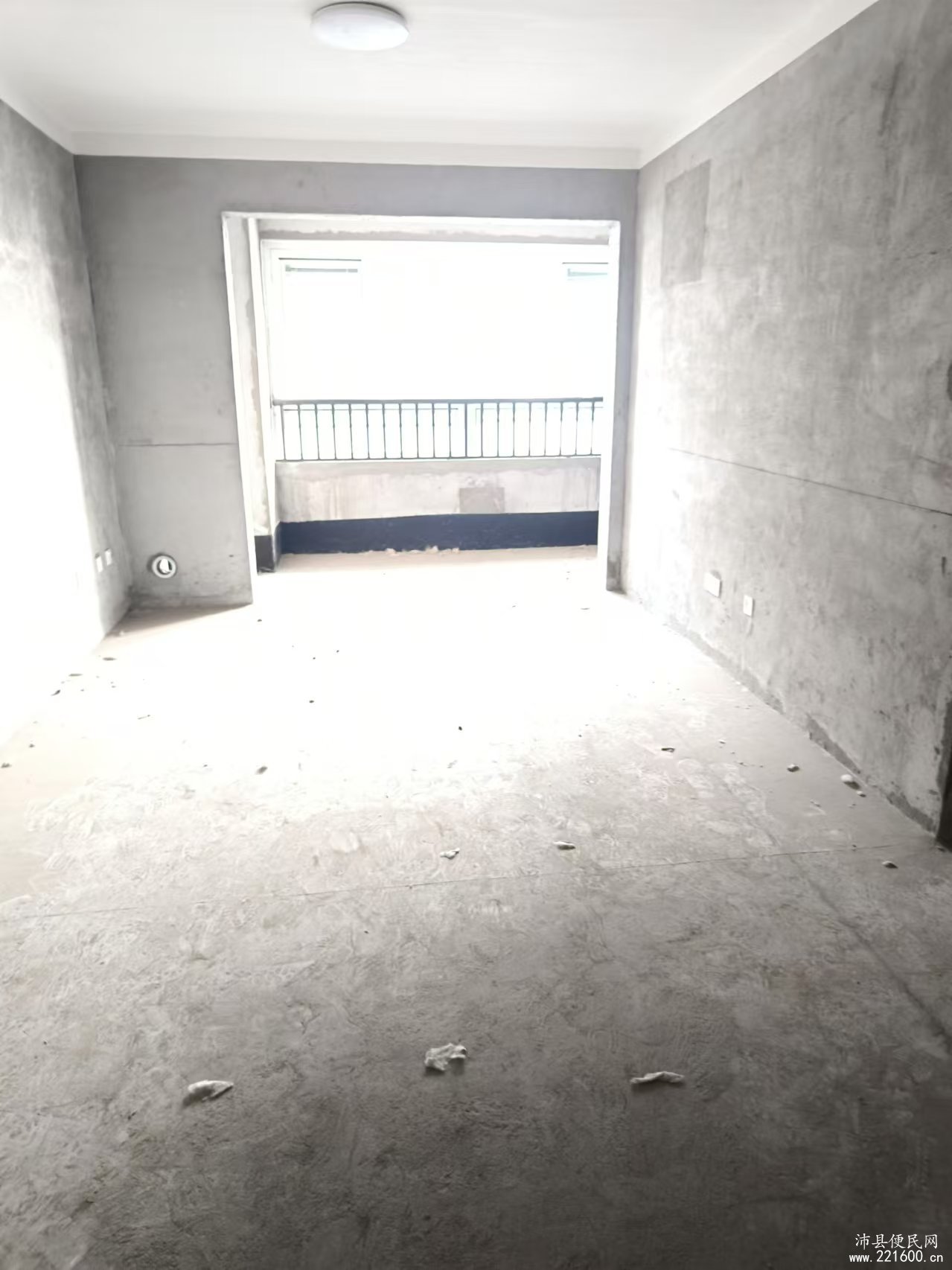 急售！急售！安建二期124平方3室2卫南北通透，随时看房，侨城华宇旁边