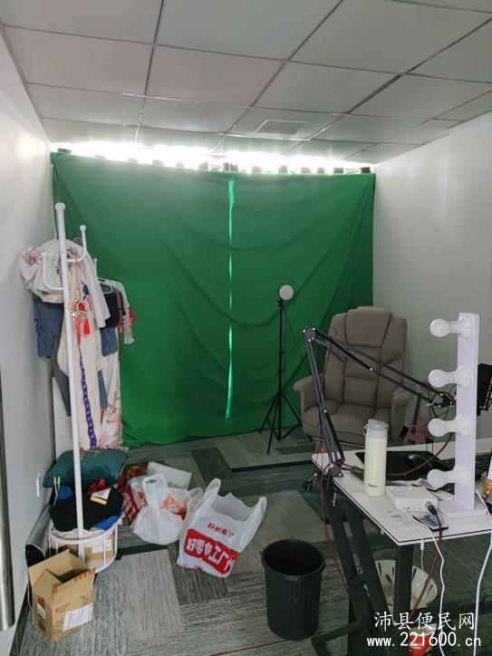 出租江南美术馆正阳路上门面有中央空调教育电商11室2厅2卫220平米