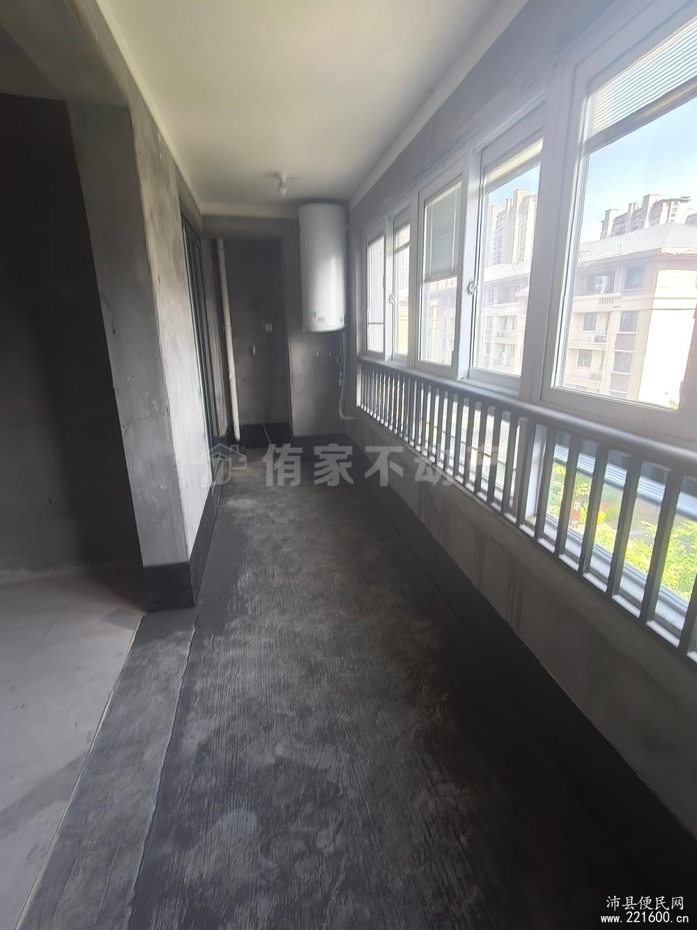 出售安建总层6层纯洋房3室2卫119平89.万 南北通透双阳台 老证